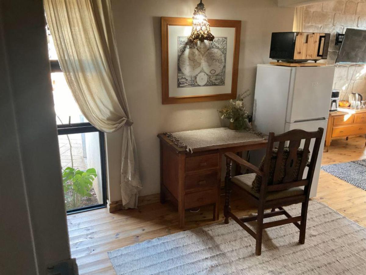 Business Suite writing desk
